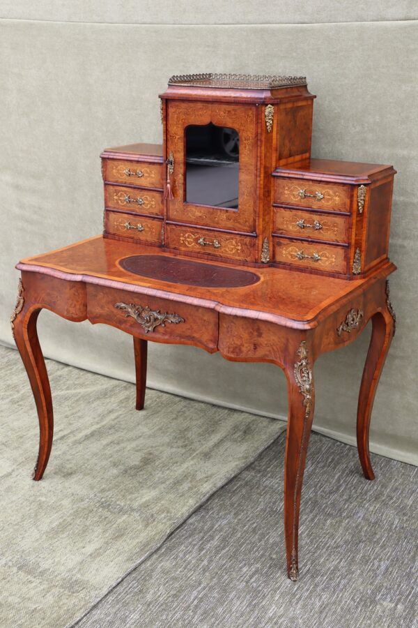 Superb quality English mid to late Victorian Burr walnut Bonheur du jour or ladies writing table